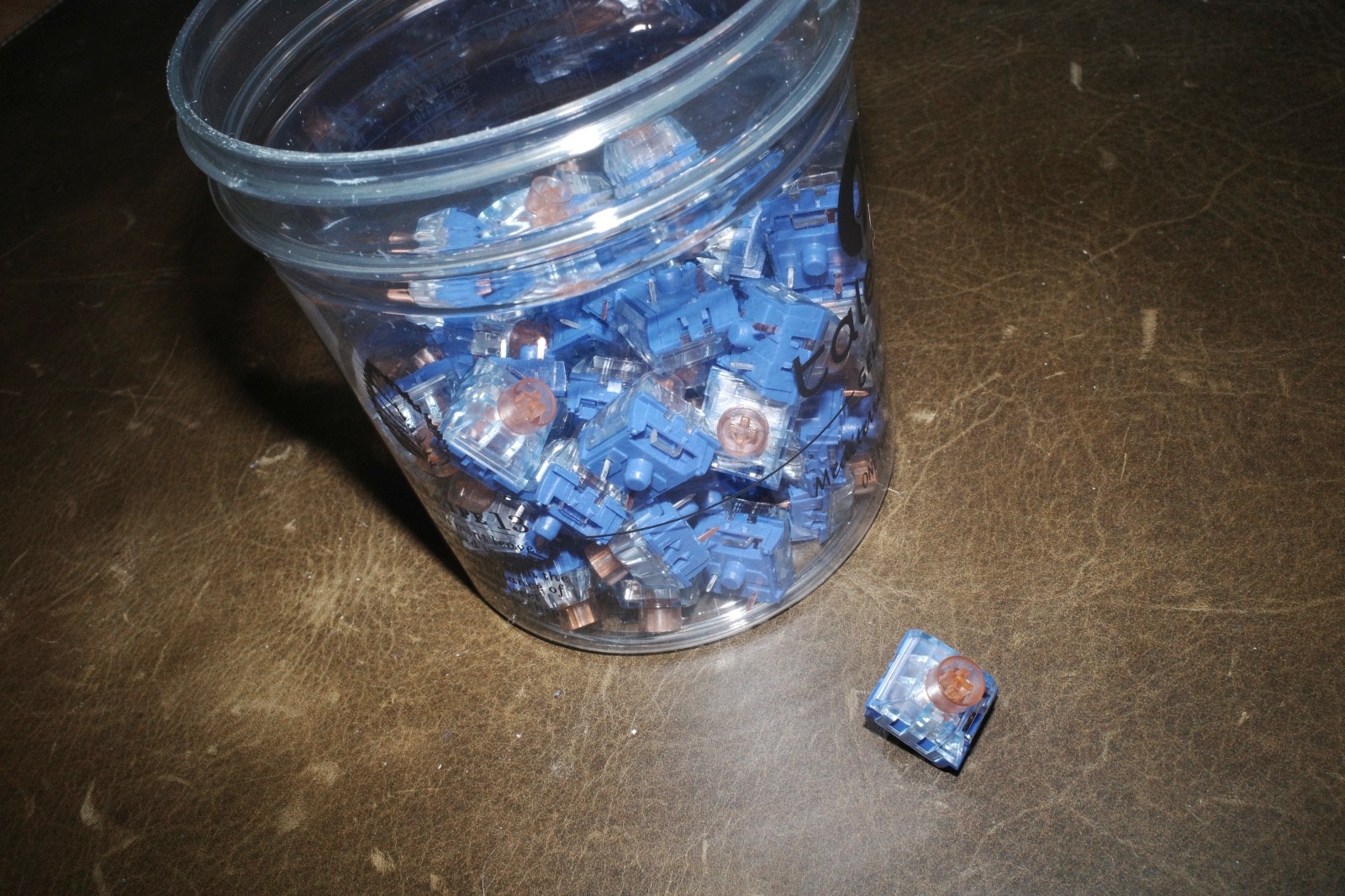 Kailh Box Whale Pro Silent Tactile Mechanical Switches — 66pcs