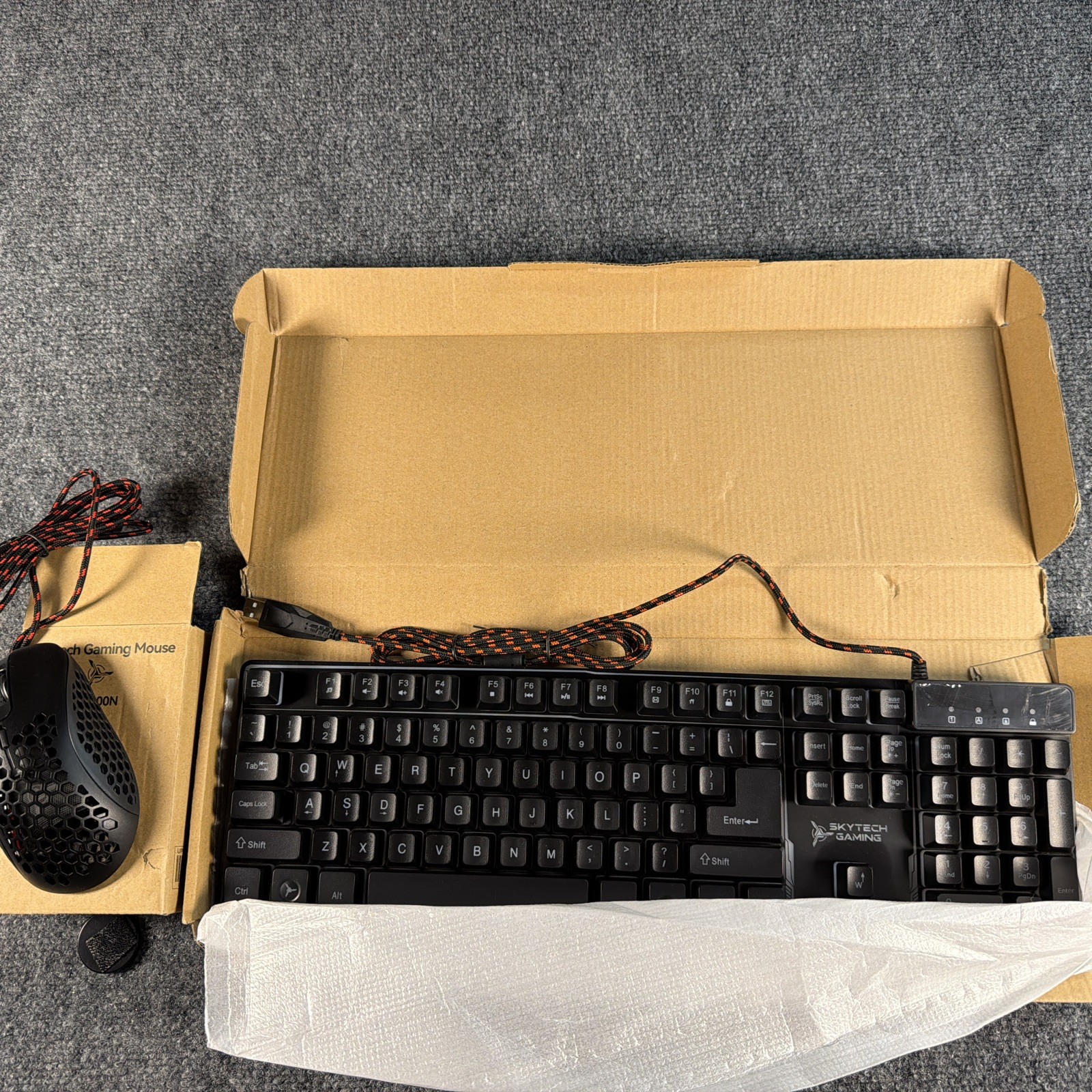 Skytech Gaming Combo K-1000 Wired RGB Keyboard & M-1200N Honeycomb Mouse Black