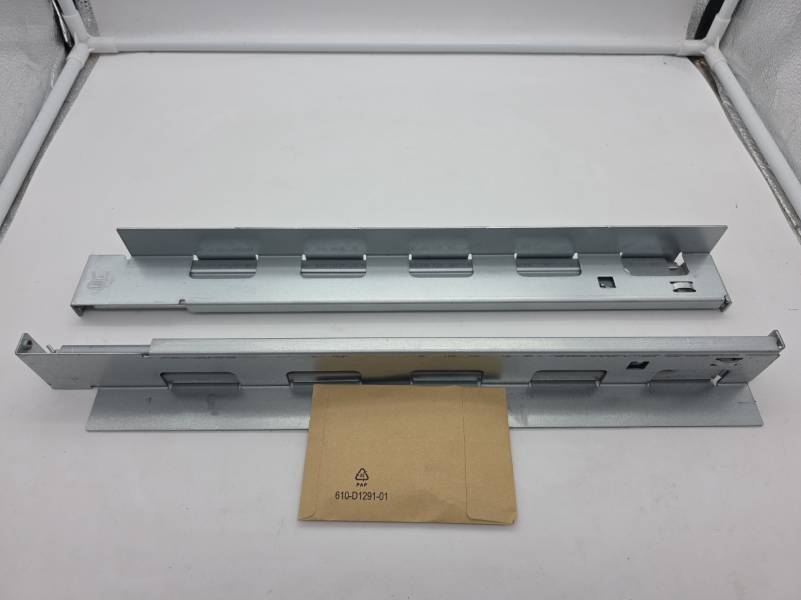 Eaton for Eaton 3U Slider Rail Rackmount Kit 733-M2273 730-B1093 B1093N410180