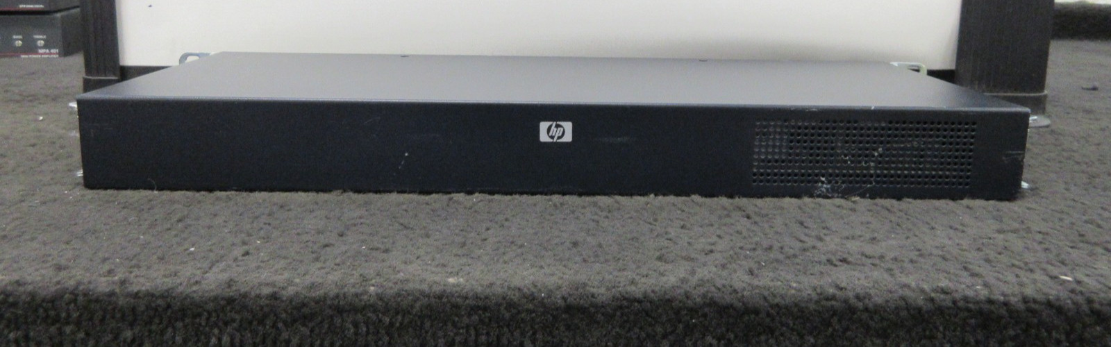 HP AF617A 513736-001 16-Port KVM Managed Console Switch