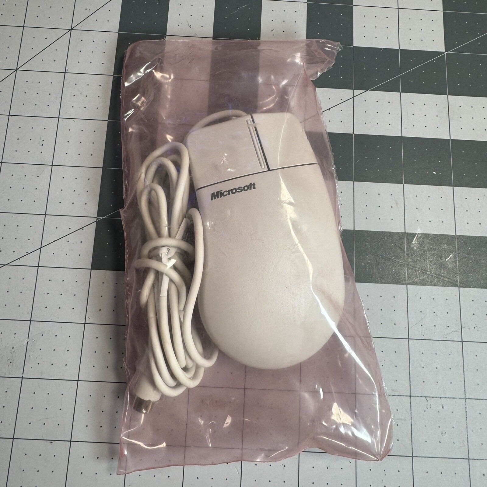 VINTAGE Microsoft Trackball Mouse 52463-OEM 2-BUTTON Port Compatible 2.1A SEALED