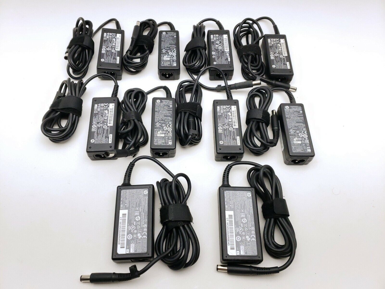 Lot of 10 HP Genuine AC Adapter Large Tip 19.5V 2.3A 45W 744481 744893