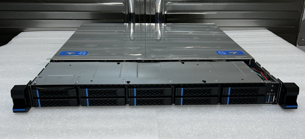 Chenbro RM14610 1U Rackmount Server | 10-Bay 2.5" Hot | Dual 350W PSU | SAS/SATA