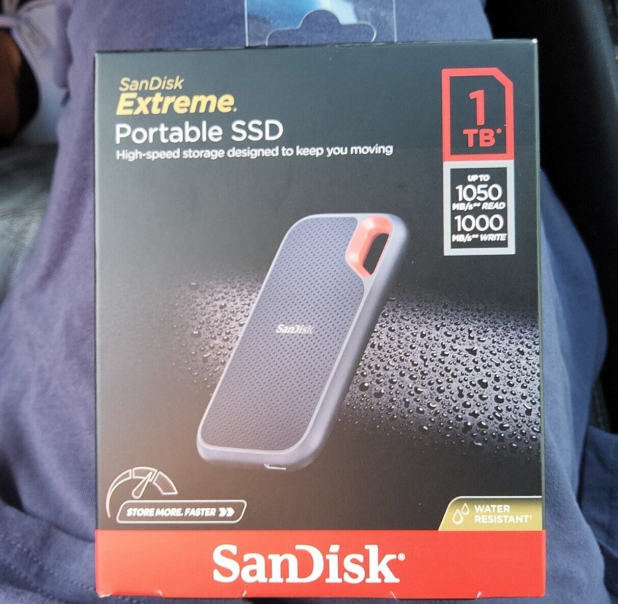SanDisk 1TB Extreme Portable External SSD - Up to 1050 MB/s - USB-C, USB 3.1