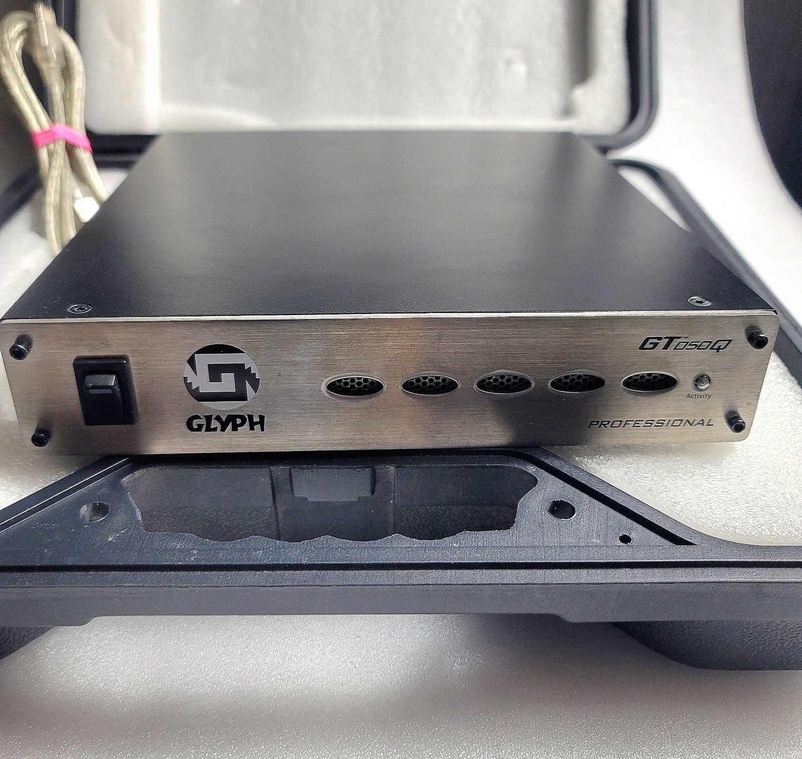 GLYPH TECHNOLOGIES GT050Q PROFESSIONAL EXTERNAL DRIVE USB, Firewire, ESata 500gb
