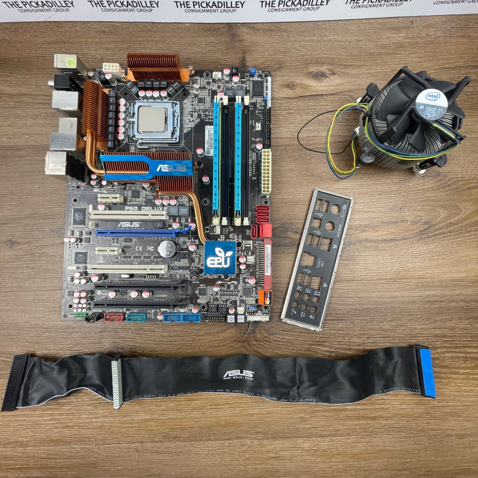 ASUS P5Q Deluxe Motherboard Intel Core 2 Quad Q9300 4GB G.Skill DDR2 RAM Bundle