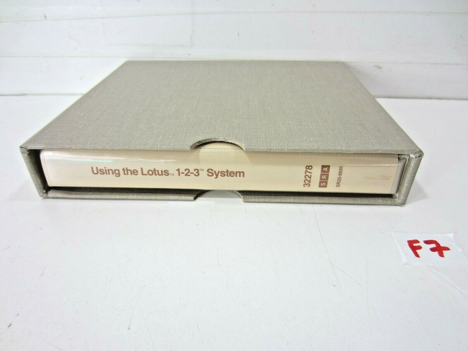 Vintage Using the Lotus 1-2-3 System Manuals & Software SRA (F7)