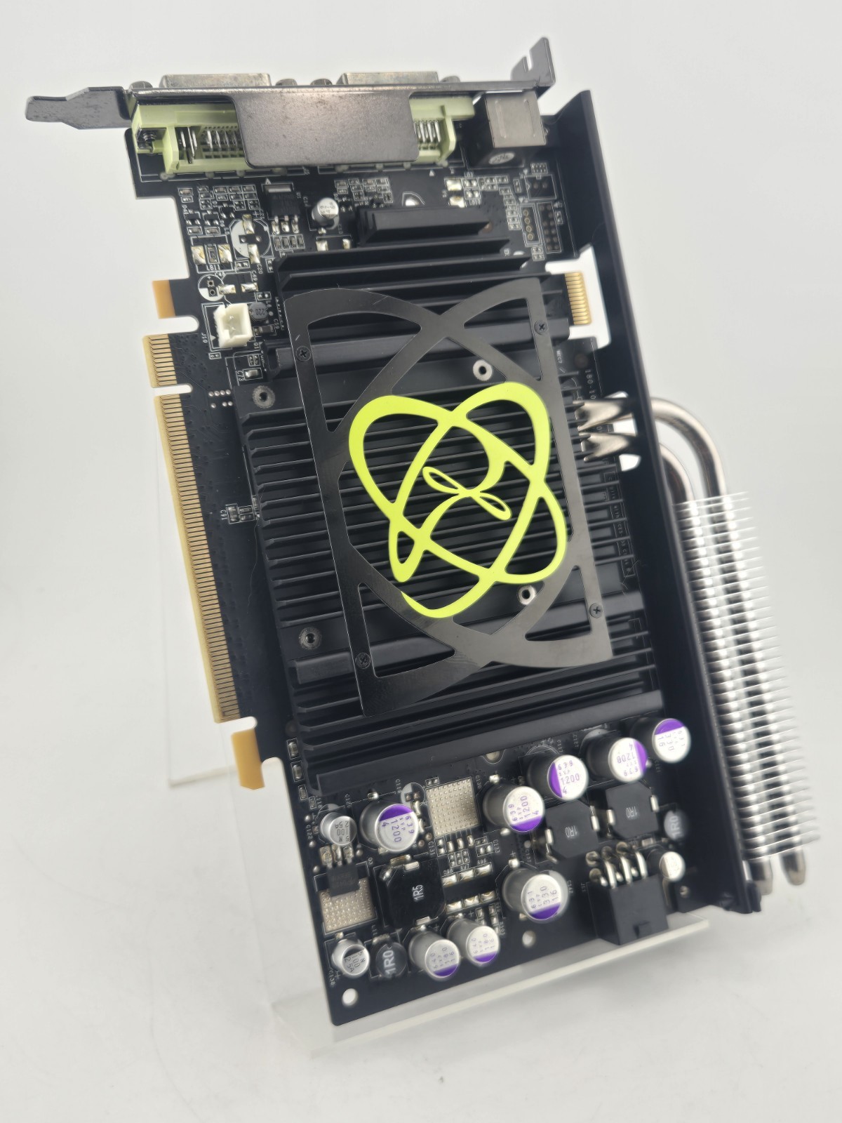 NVIDIA XFX GeForce 7950 GT Extreme Edition Passive 512MB GDDR3 VRAM GPU J129