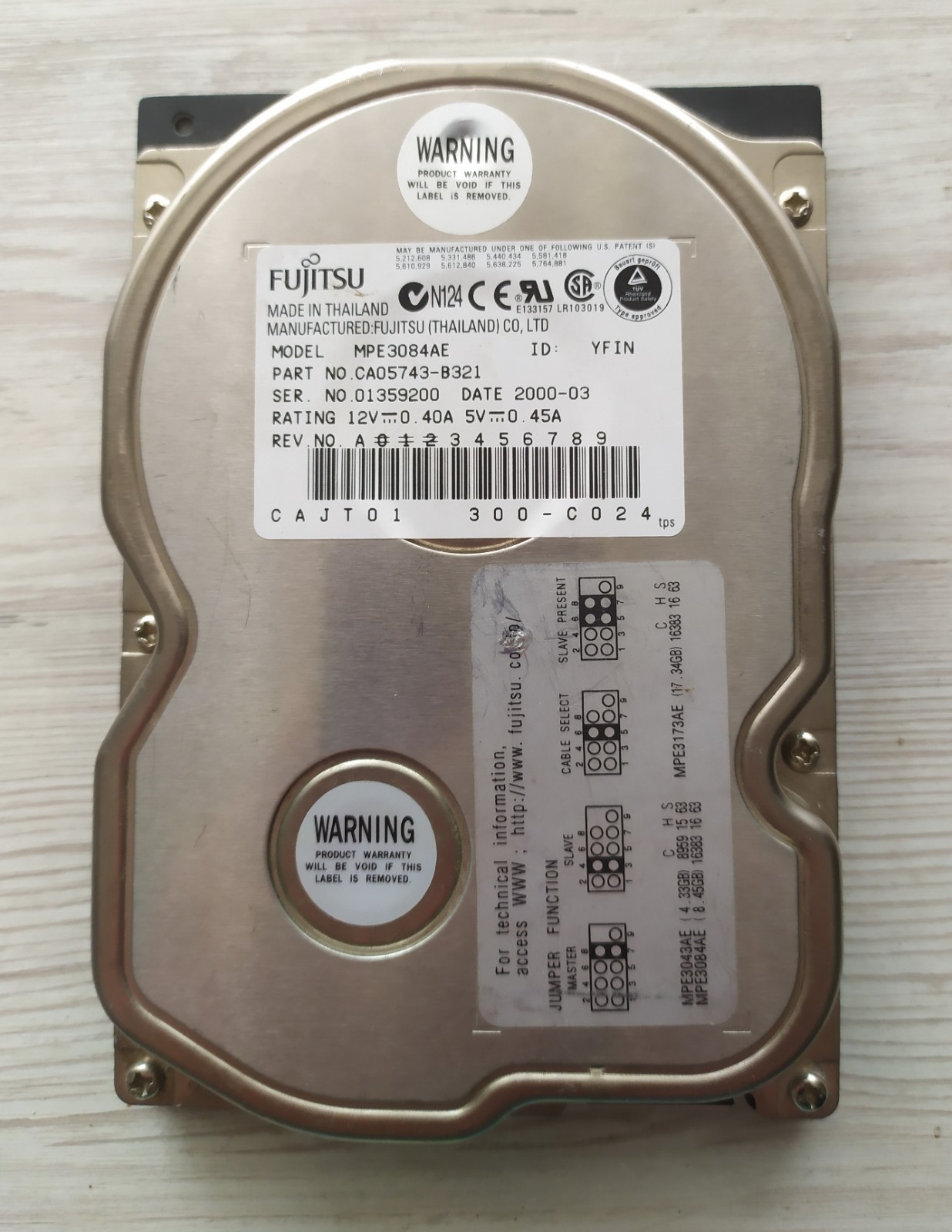 Fujitsu MPE3084AE 8.4Gb IDE Hard Drive