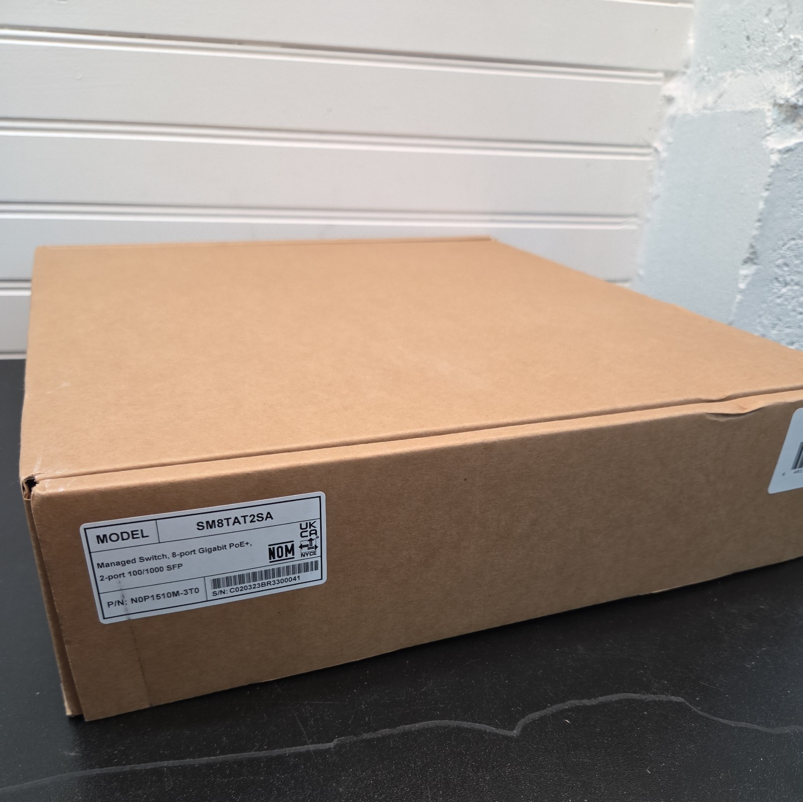 LANTRONIX/Transition Networks SM8TAT2SA 8 port POE switch