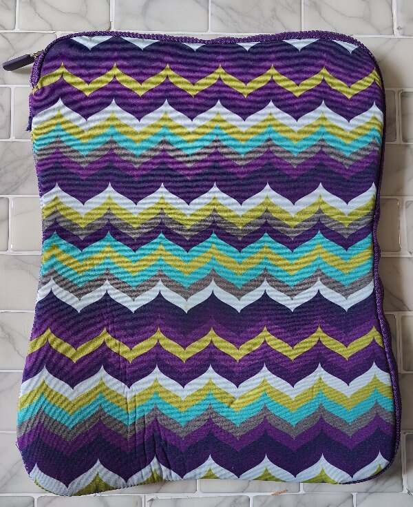 Jonathon Adler Laptop Sleeve Case Zip Closure Padded Case Chevron Stripe 12" X 1