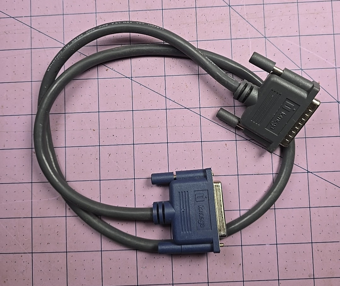 Genuine Iomega Zip Drive Parallel Serial OEM Cable DB 25-pin M  to DB 25-pin F