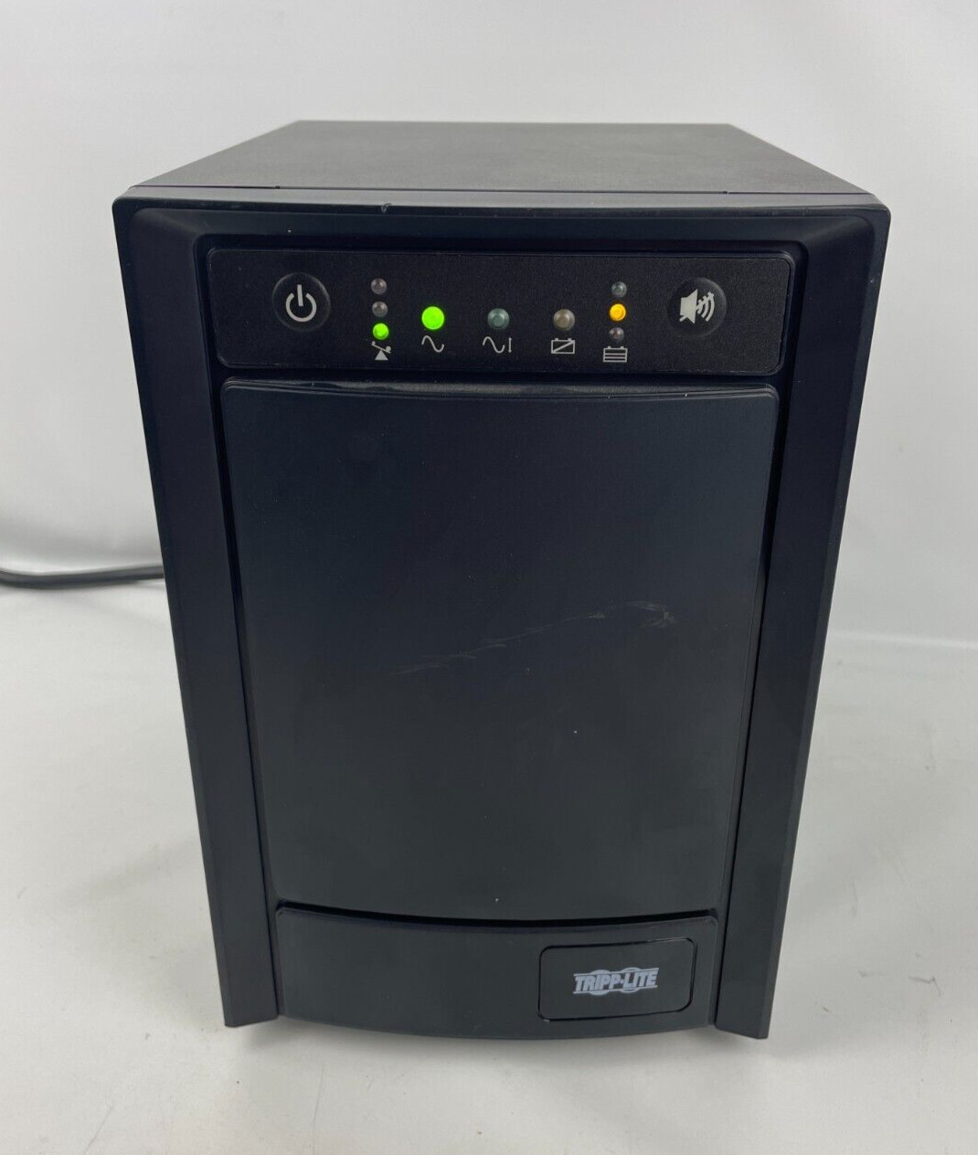 Tripp Lite SMART SLT Smart Pro #AG-0023 900 Watts Tower 8 Outlets Line Interac