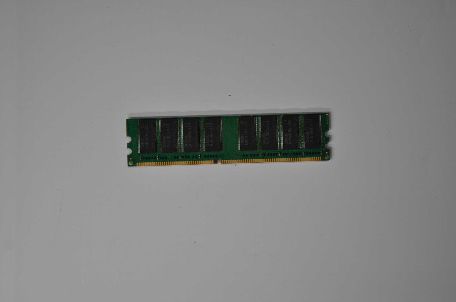 Avant 1GB Ram DDR 333Mh Memory AVM6428U52C3400K9-SAJP