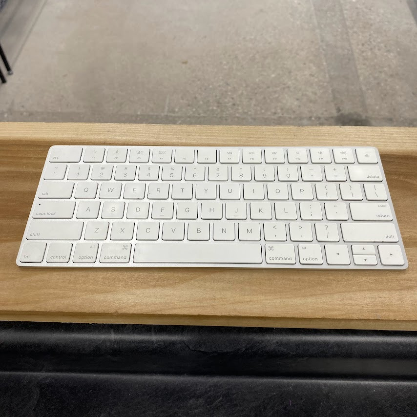 Apple Wireless Magic Keyboard A1644