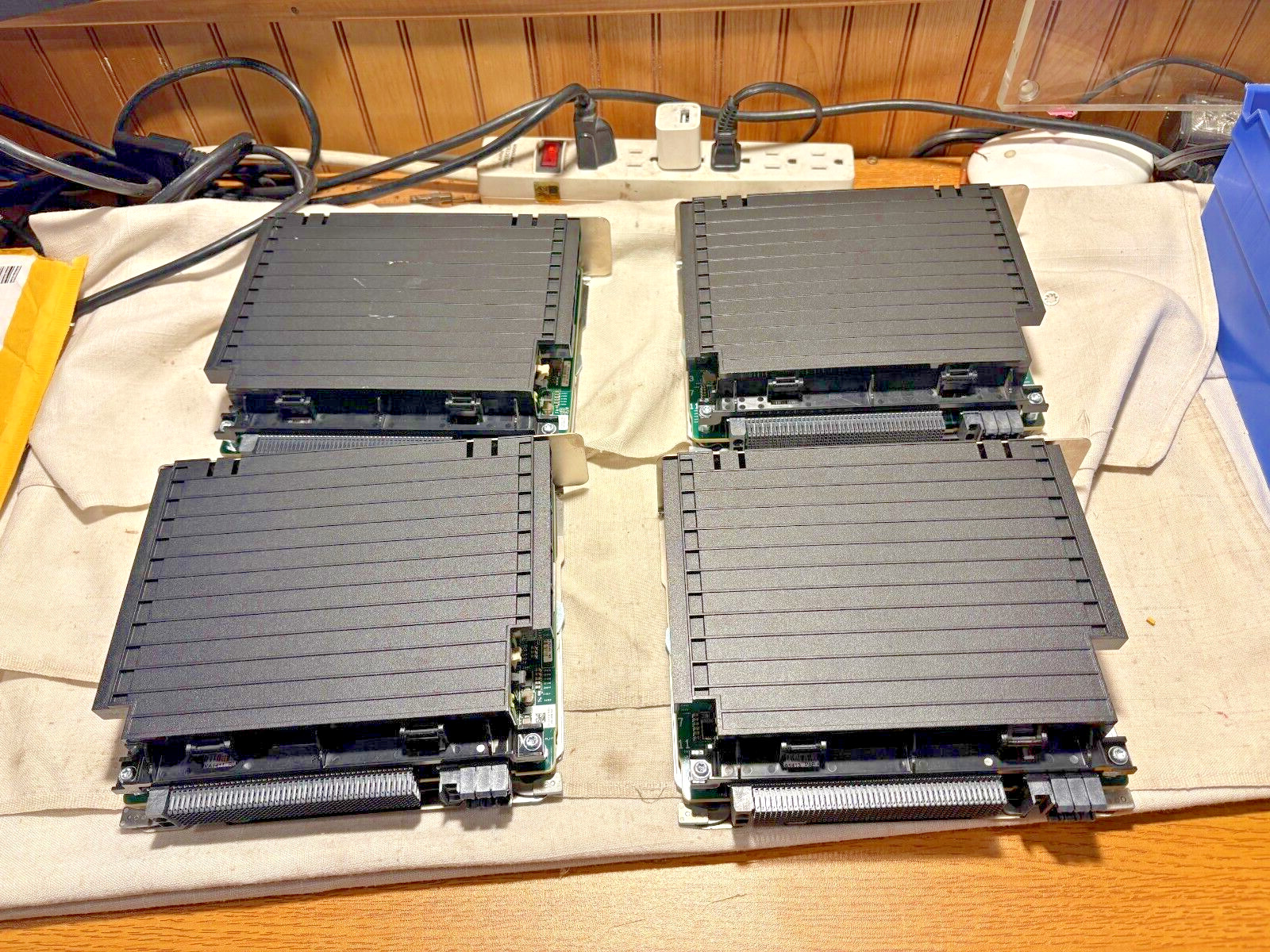 LOT OF 4 Dell PowerEdge R920 Memory Riser Board Modules XKF54 W/12 SPACERS