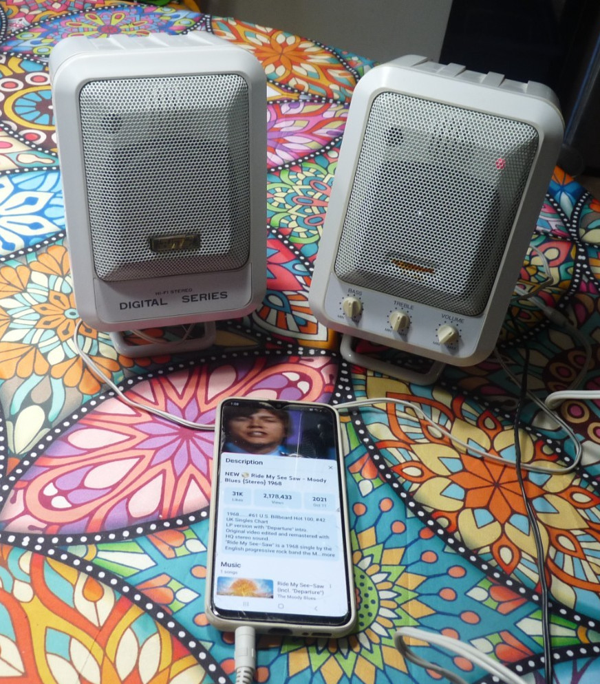 Vintage JUSTer Active Bookshelf Multimedia Speaker System w Integrated Amplifier
