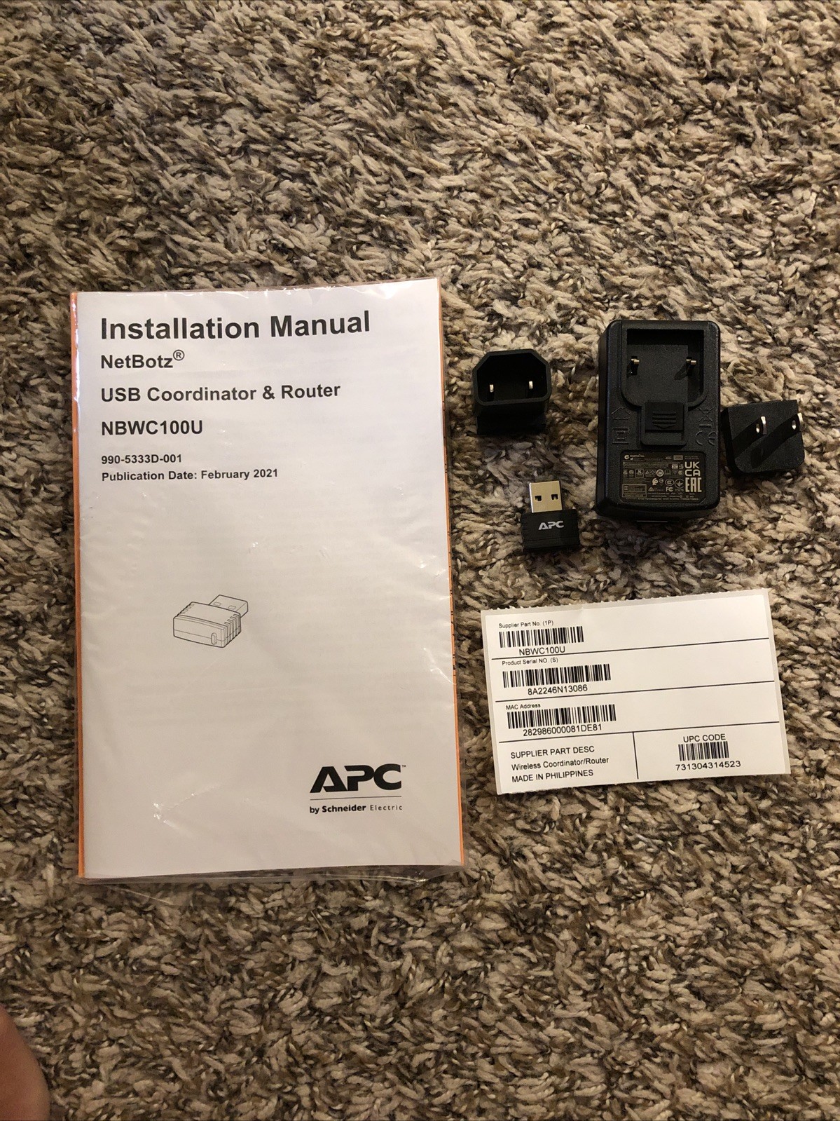 NetBotz Wireless Accessory USB Coordinator & Router - APC Schneider.