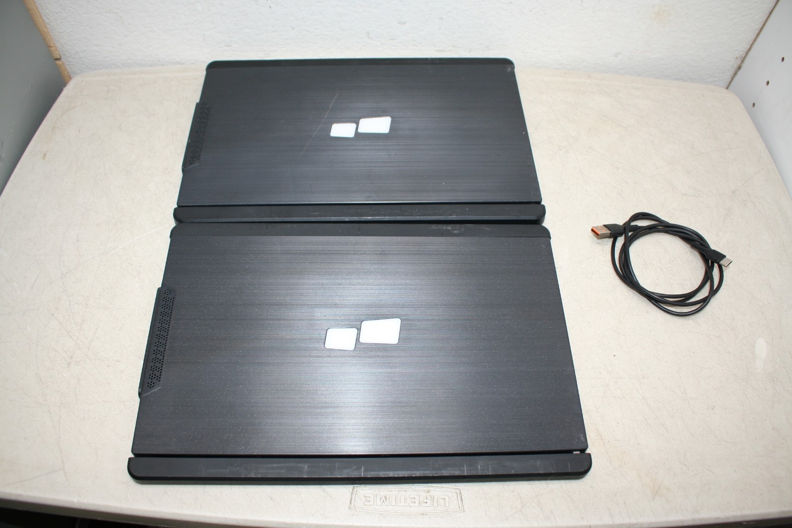 Mobile Pixels TRIO 12.5" Portable Laptop Monitor PAIR