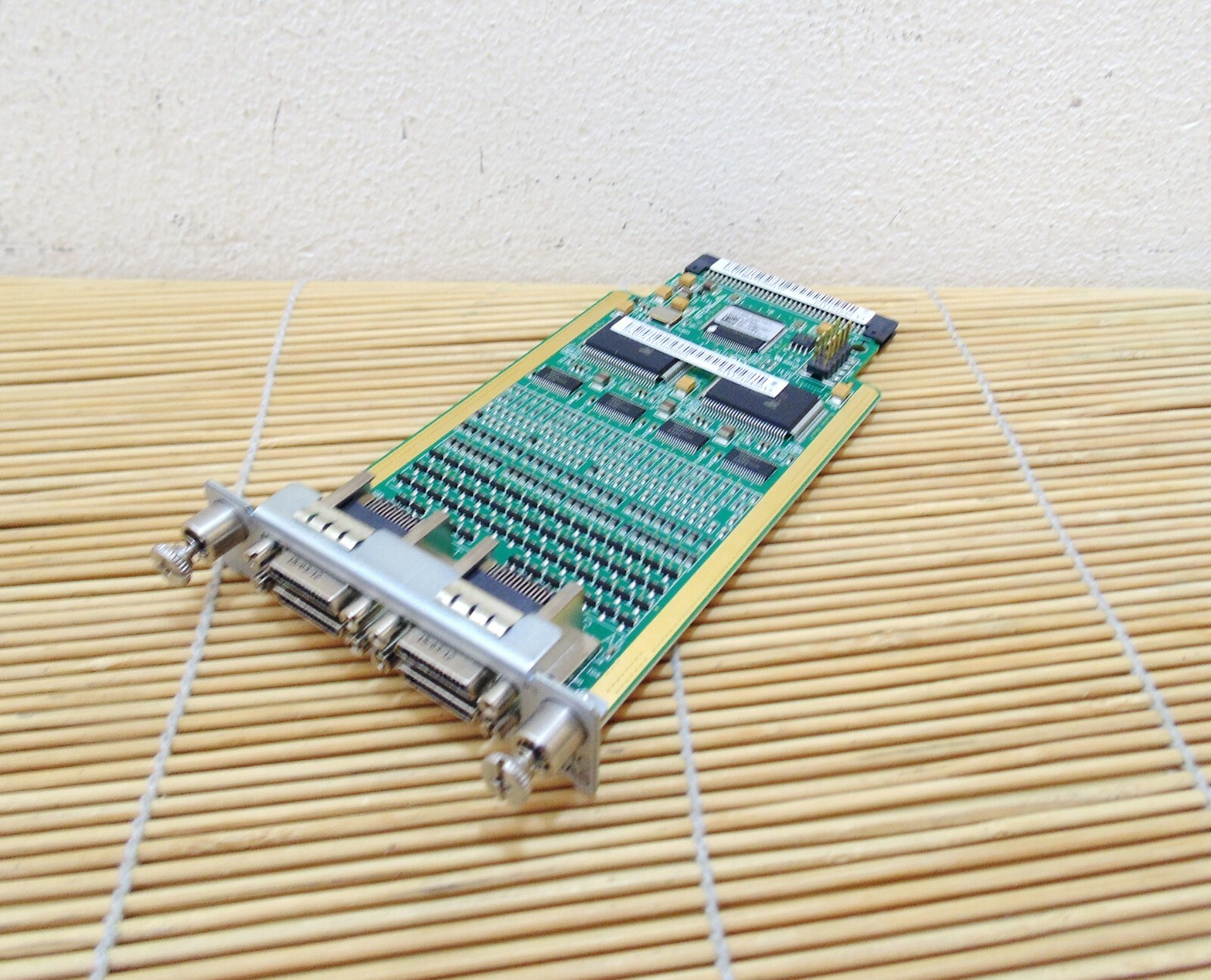 HP JG186A HPE FlexNetwork MSR 16-Port Async Serial SIC Module
