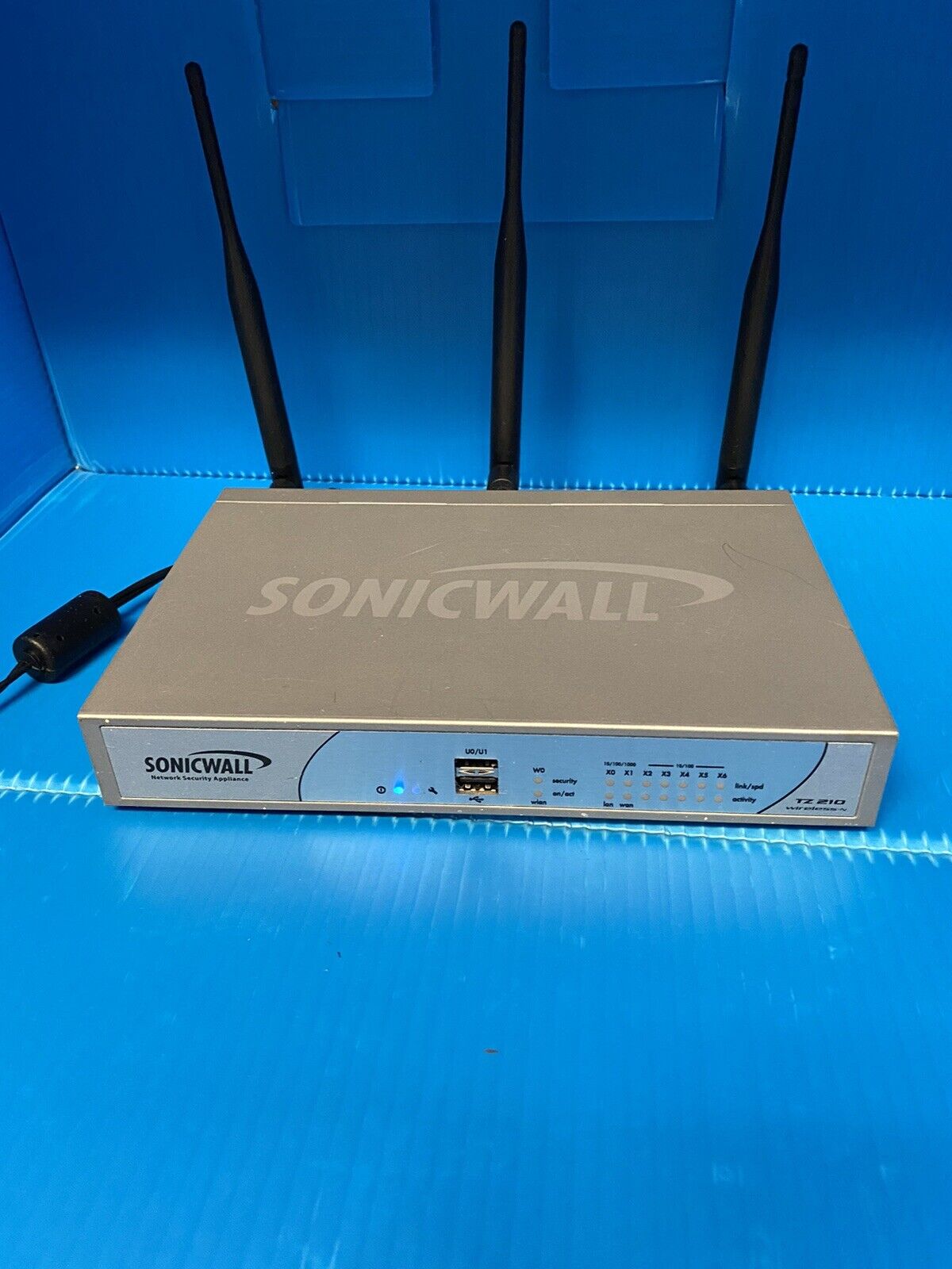 SonicWall TZ 210 Wireless-N APL20-065 WLAN Network Security Firewall