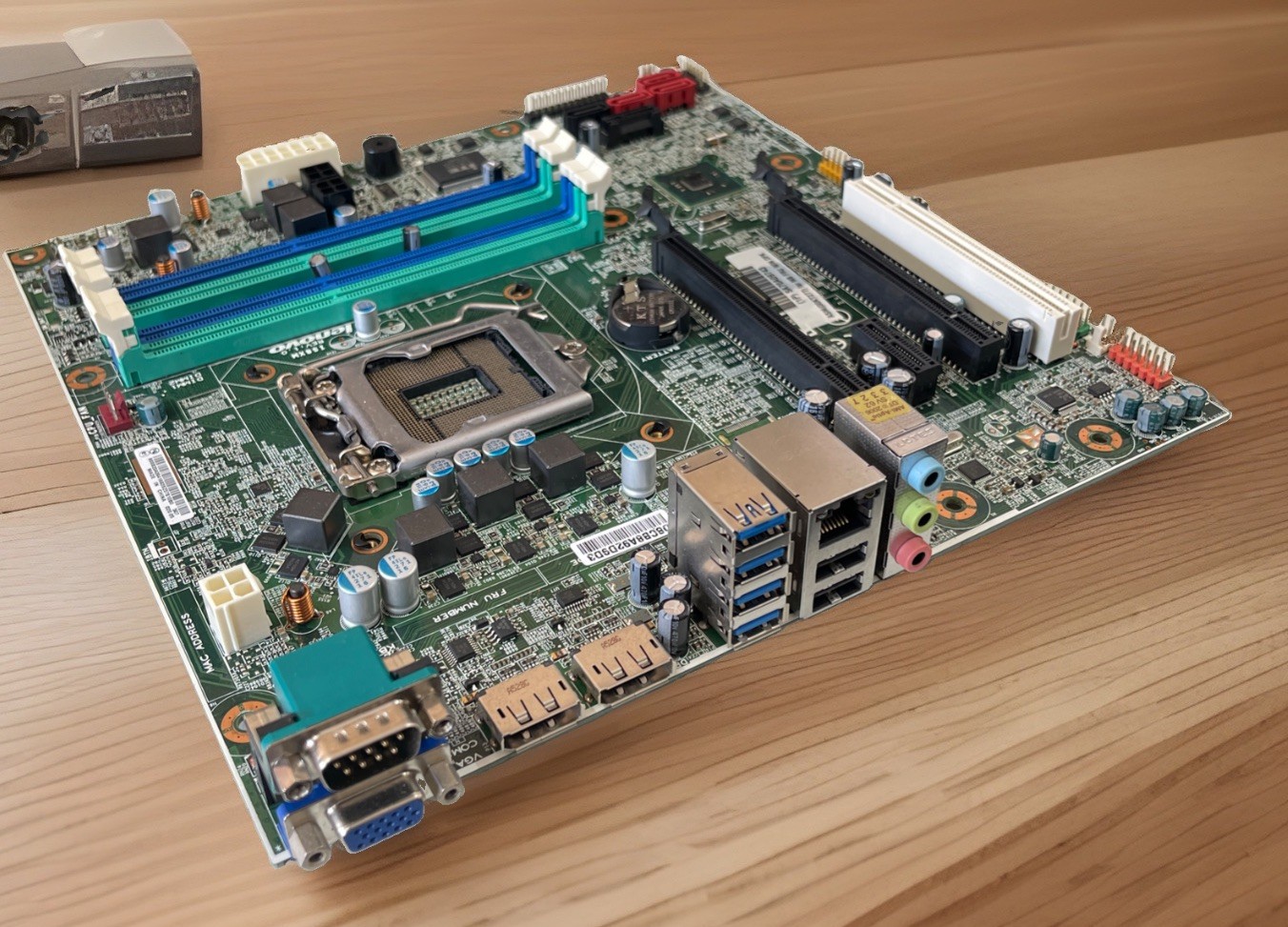 Lenovo ThinkCentre M83 SFF IS8XM Intel LGA1150 DDR3 Motherboard