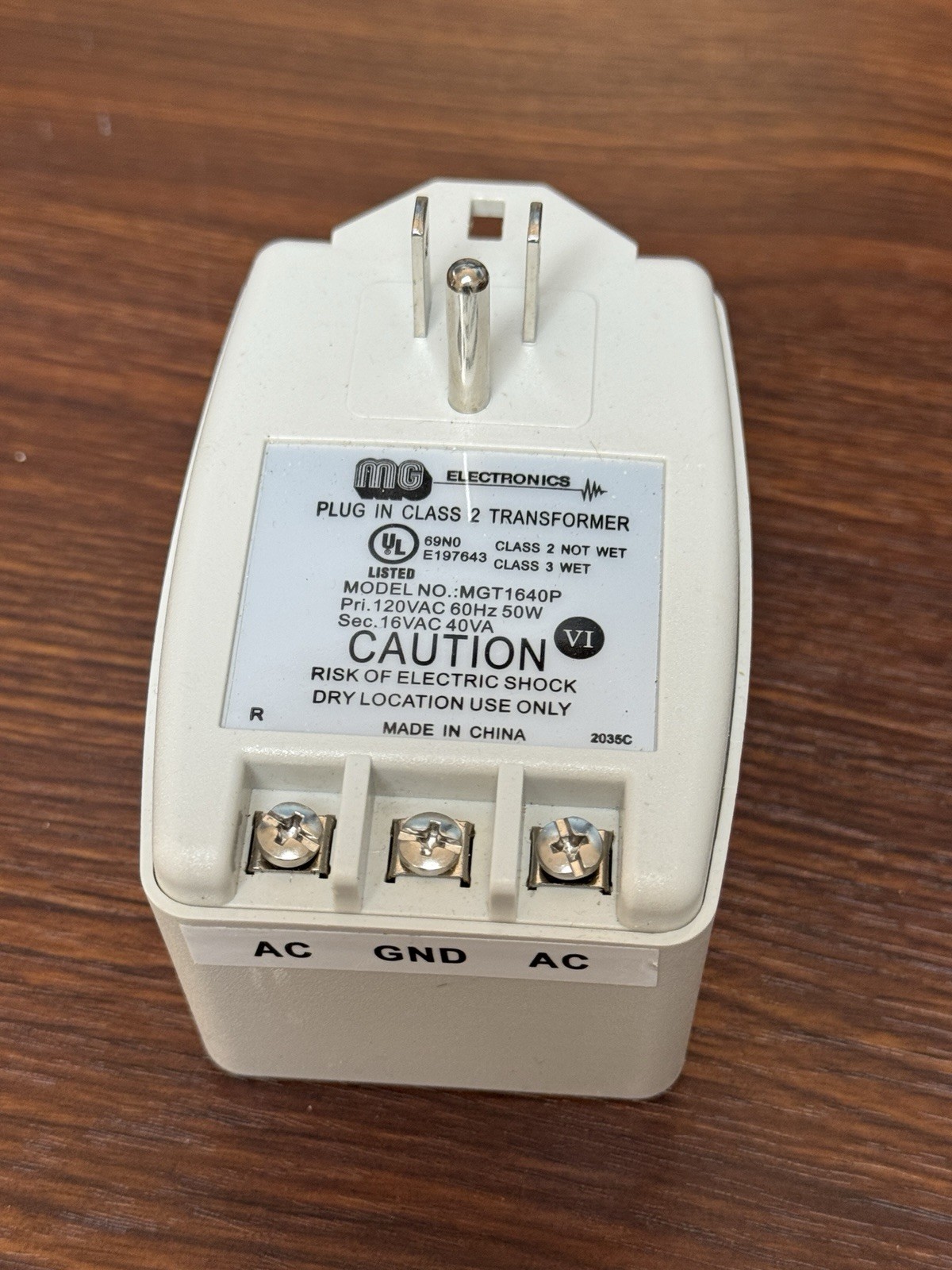 MG Electronics Plug In 16.5VAC Class 2 Transformer MGT1640P 40 VA