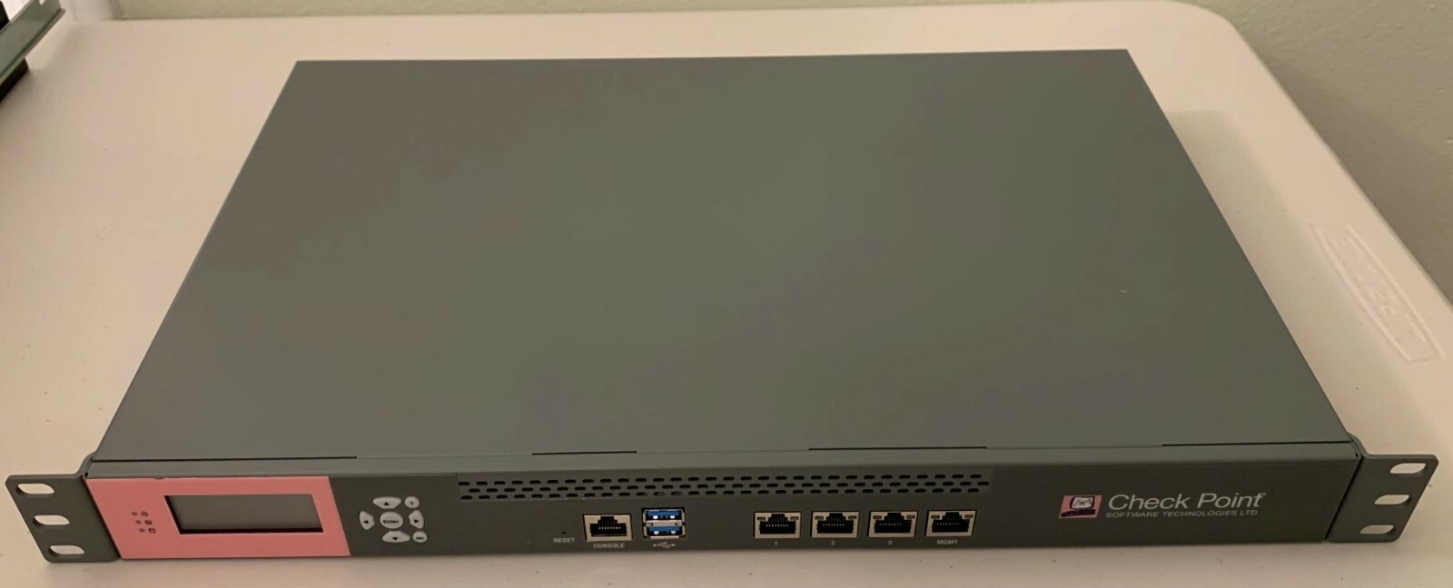 Check Point ST-5 Firewall Security Appliance - 4-Port 