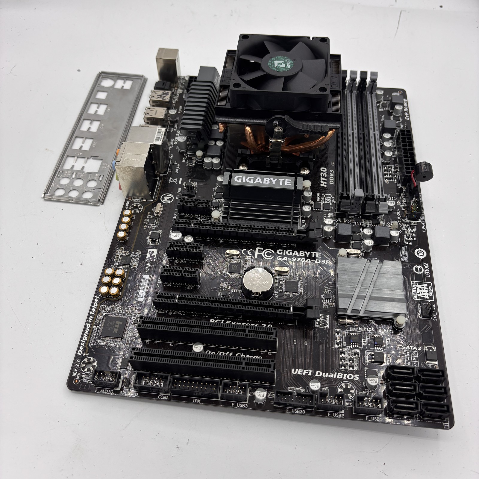 GIGABYTE GA-970A-D3P AM3+ AMD 970A DDR3 ATX Motherboard w/ I/O Shield & Cooler