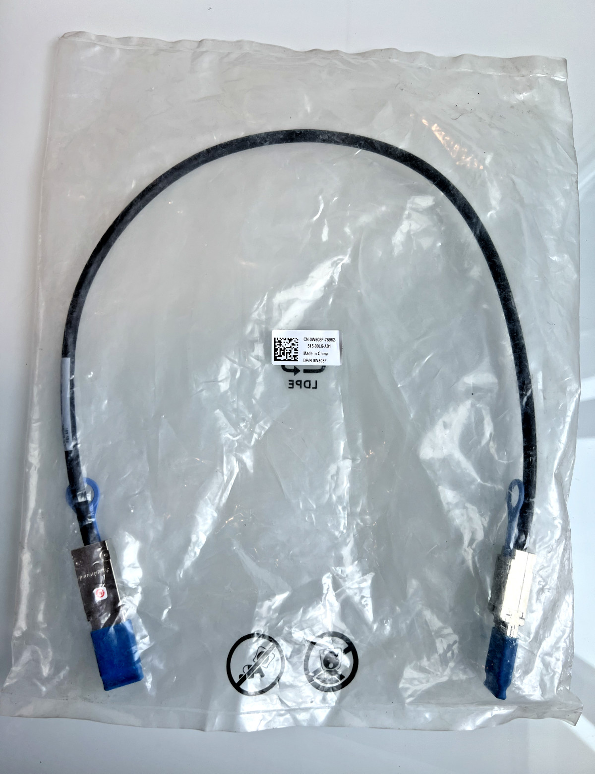 Dell Amphenol SAS Cable ( DP/N 0W508F )