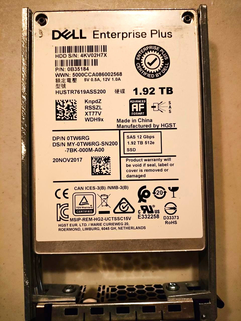 Dell Enterprise Plus 1.92TB 2.5in SAS 12Gbps Internal SSD TW6RG HUSTR7619ASS200