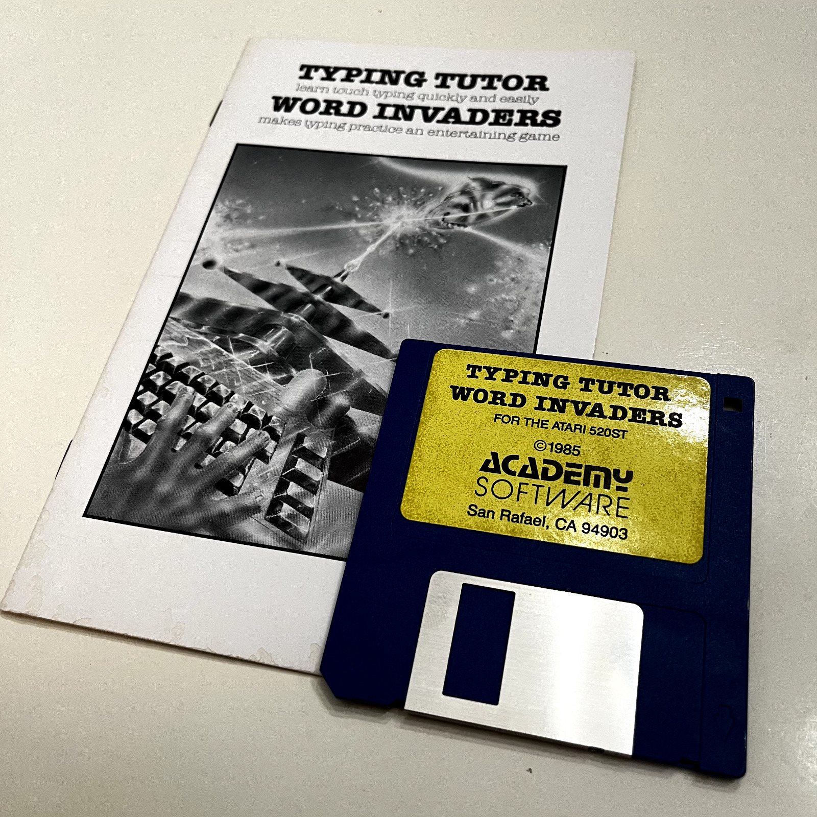 Typing Tutor Word Invaders 3.5 Disk for Atari ST Academy Software 1985