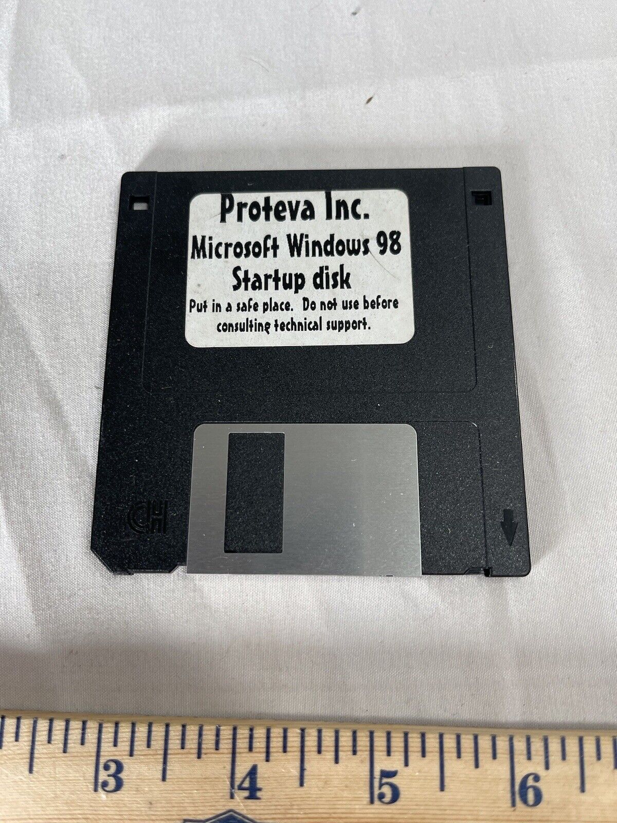 Proteva Inc. Microsoft Windows 98 Start Up Disk 3.5” Floppy Diskette
