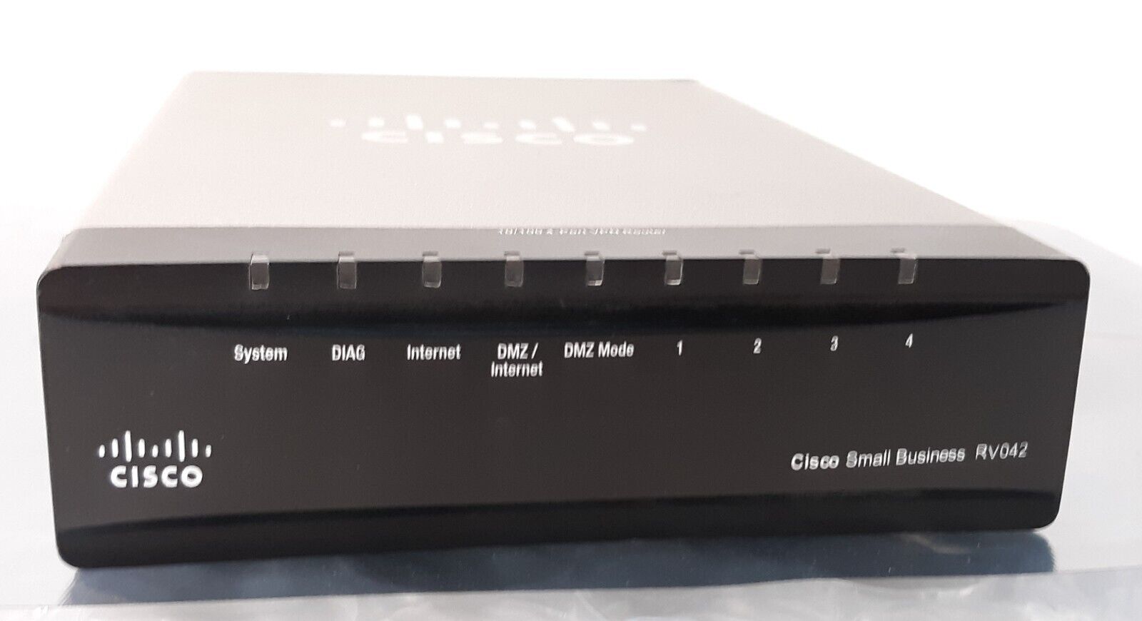 Cisco Small Business RV042 V03 Gigabit WAN Router NO AC *AS IS*