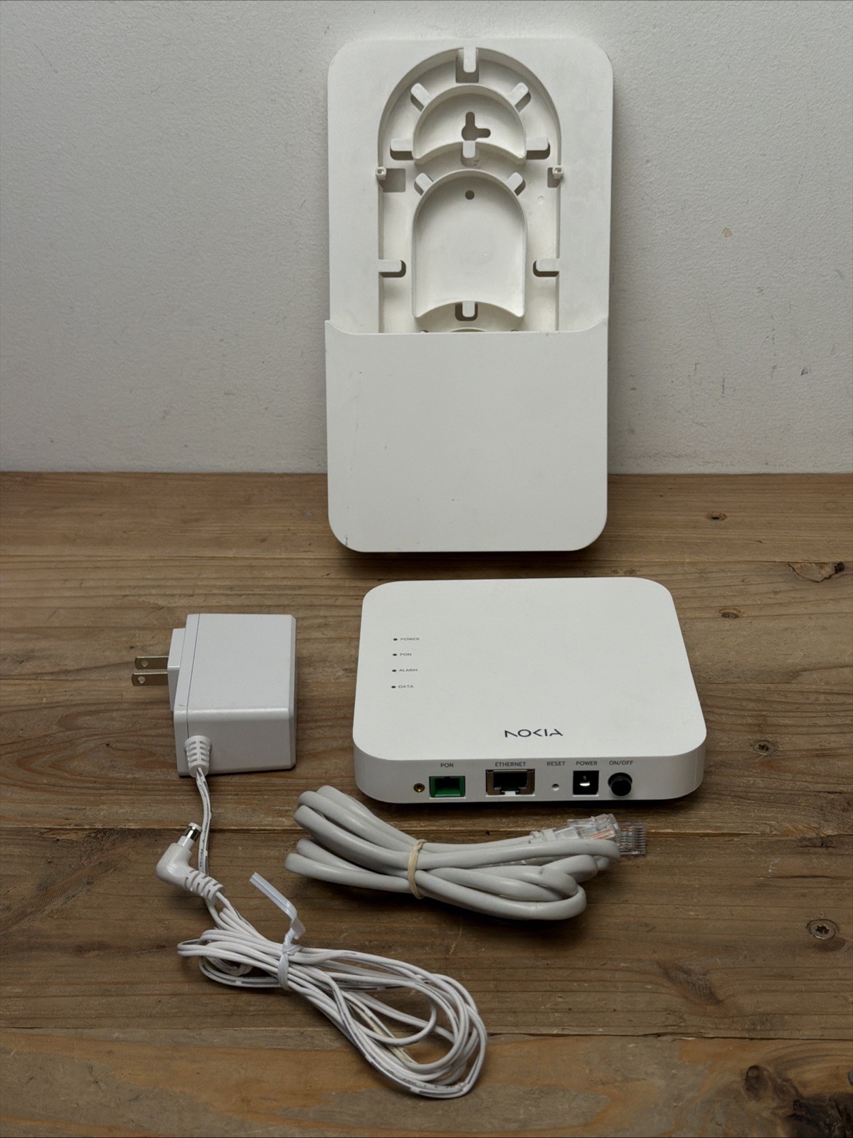 Nokia XS-010X-Q Fiber Modem Optical Network Terminal With Cord And Wall Mount