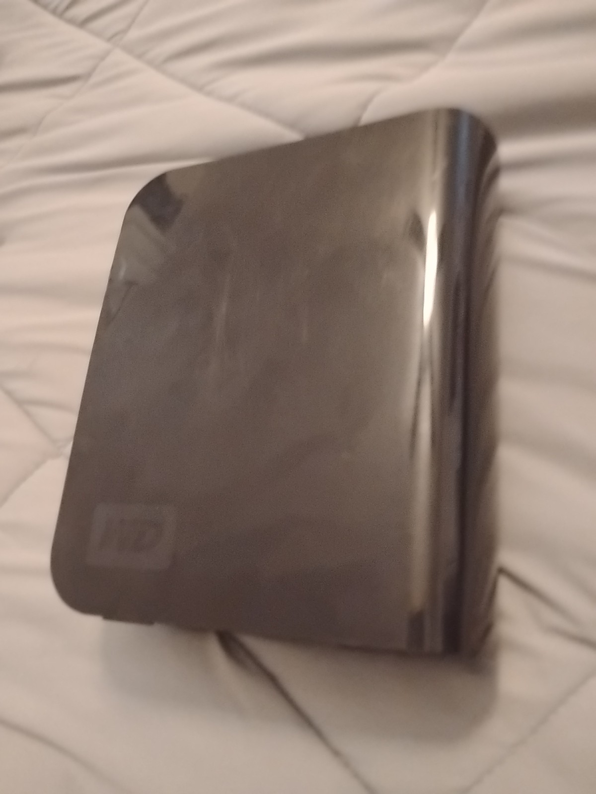 western Digital 1508A External Hard Drive WD3200H1U-00