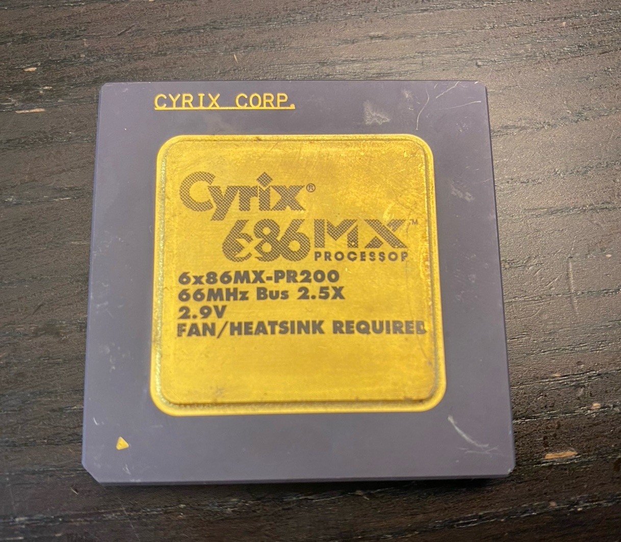 Cyrix 6X86MX-PR200 66MHz Bus 2.9V 2.5X Vintage CPU Processor Gold
