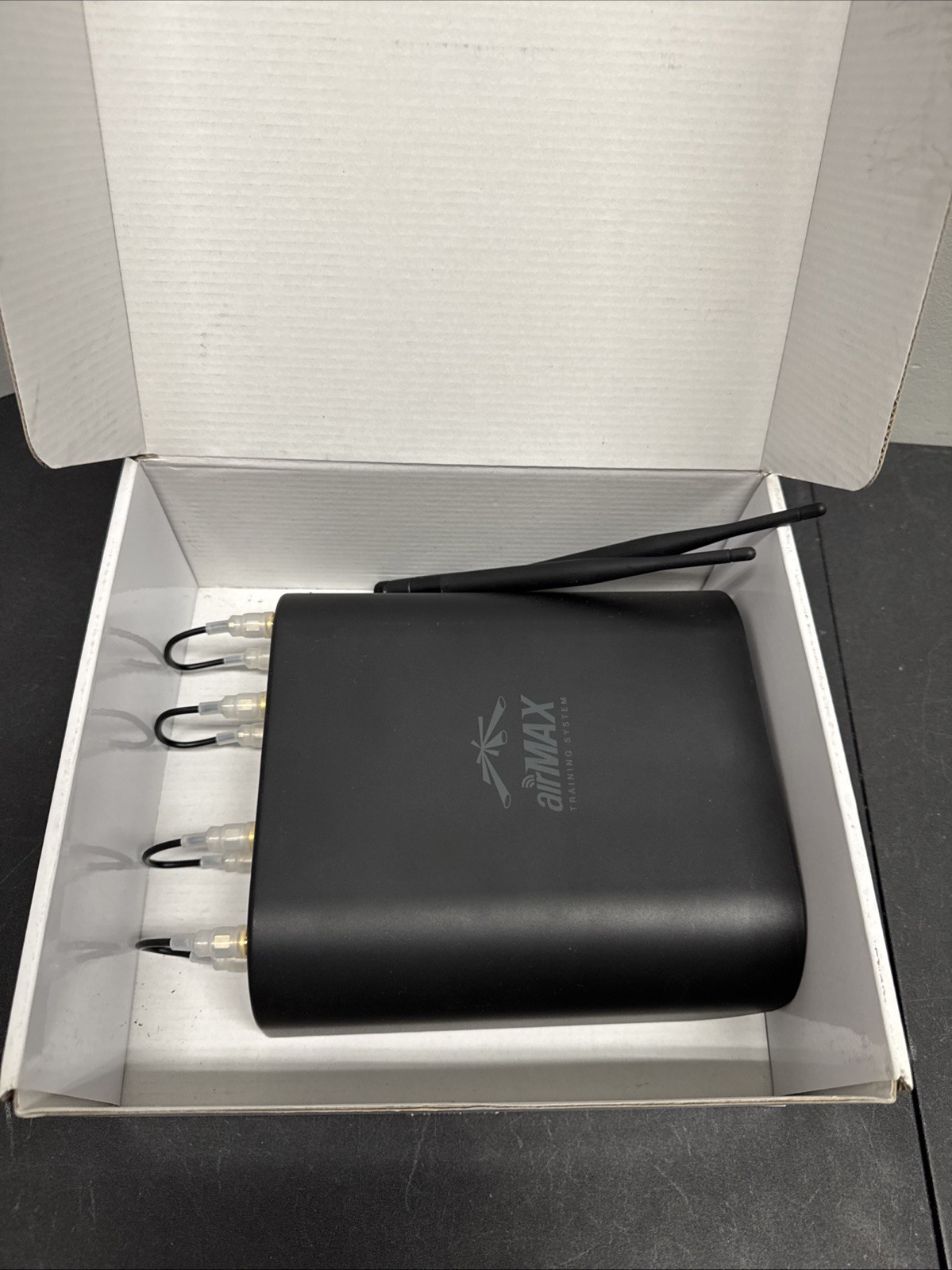 Ubiquiti Networks AirMax Training System POE 24V/1A No Power Supply