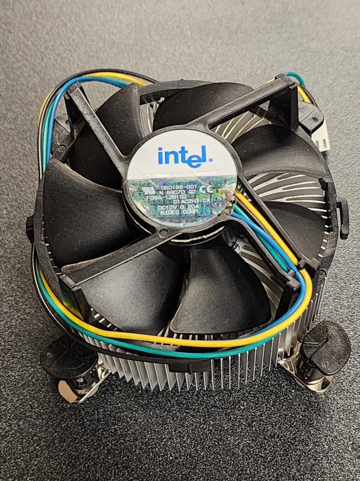 INTEL D60188-001 Heat Sink Cooling Fan Assembly for Intel Socket 775 CPU 4-pin