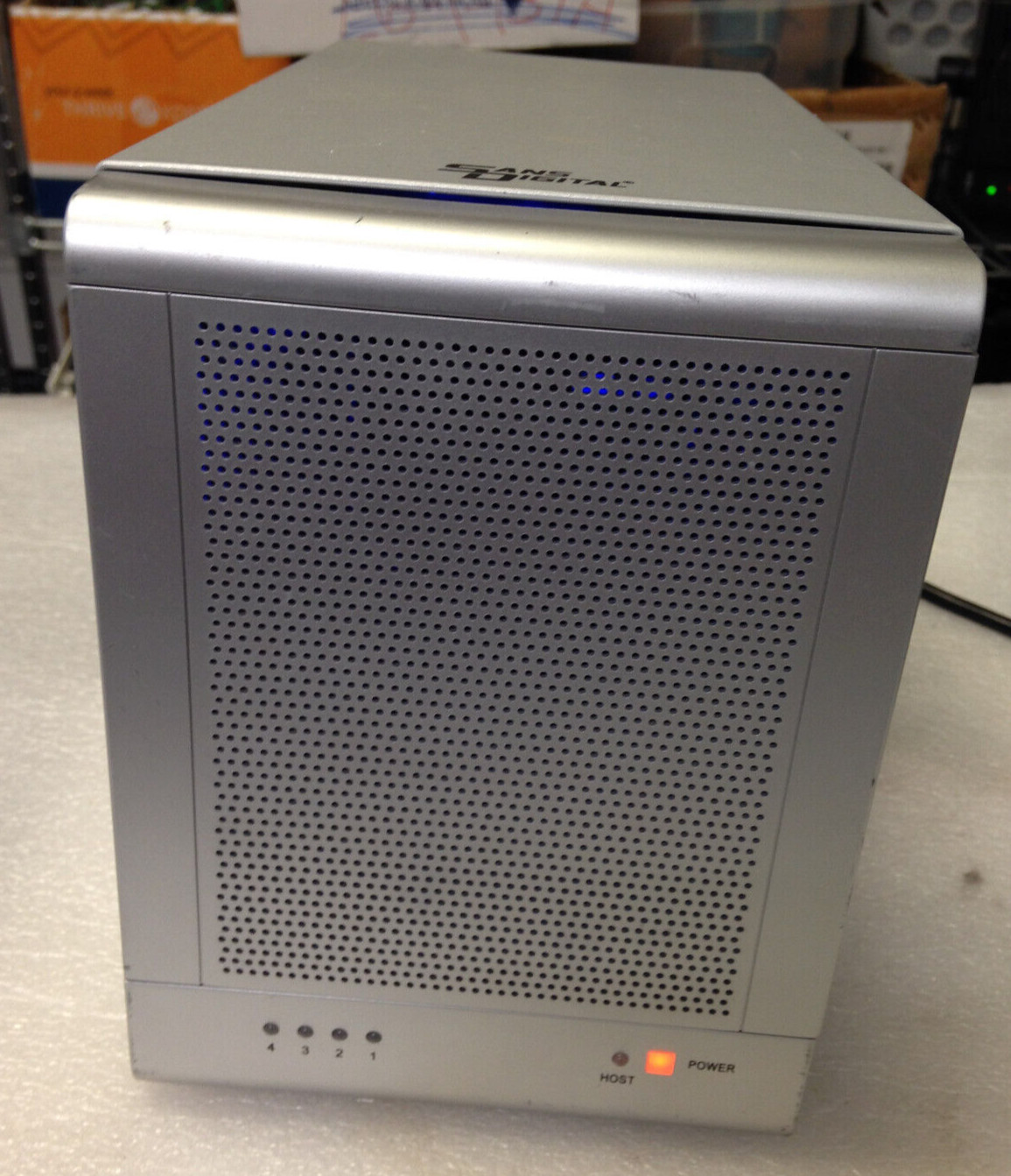 SANS DIGITAL TOWER RAID TR4MP. No drives or caddies.