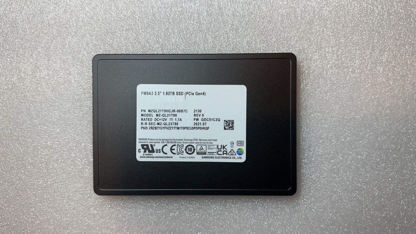 Used Samsung PM9A3 1.92TB 2.5'' PCIe Gen4 X4 NVMe U.2 SD MZQL21T9HCJR-00B7C