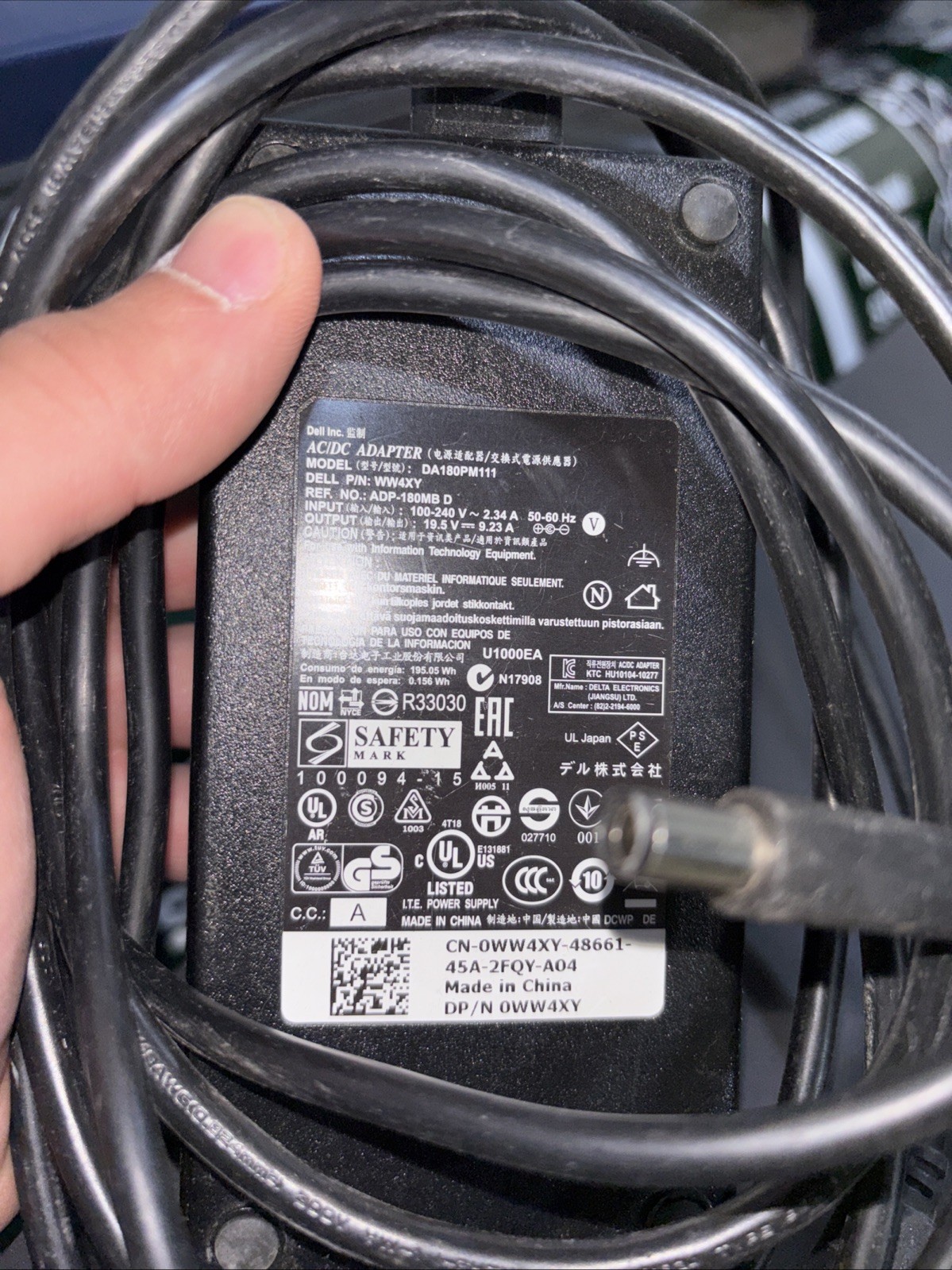 Dell AC/DC Adapter Da180pm111
