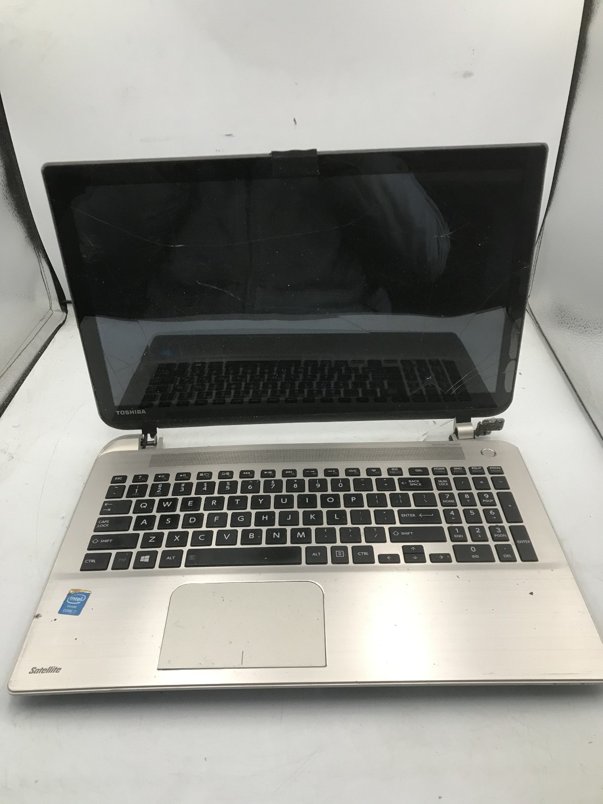 TOSHIBA SATELLITE L50-B - FOR PARTS/REPAIR - INTEL I7 4TH GEN - NO RAM -READ- BB