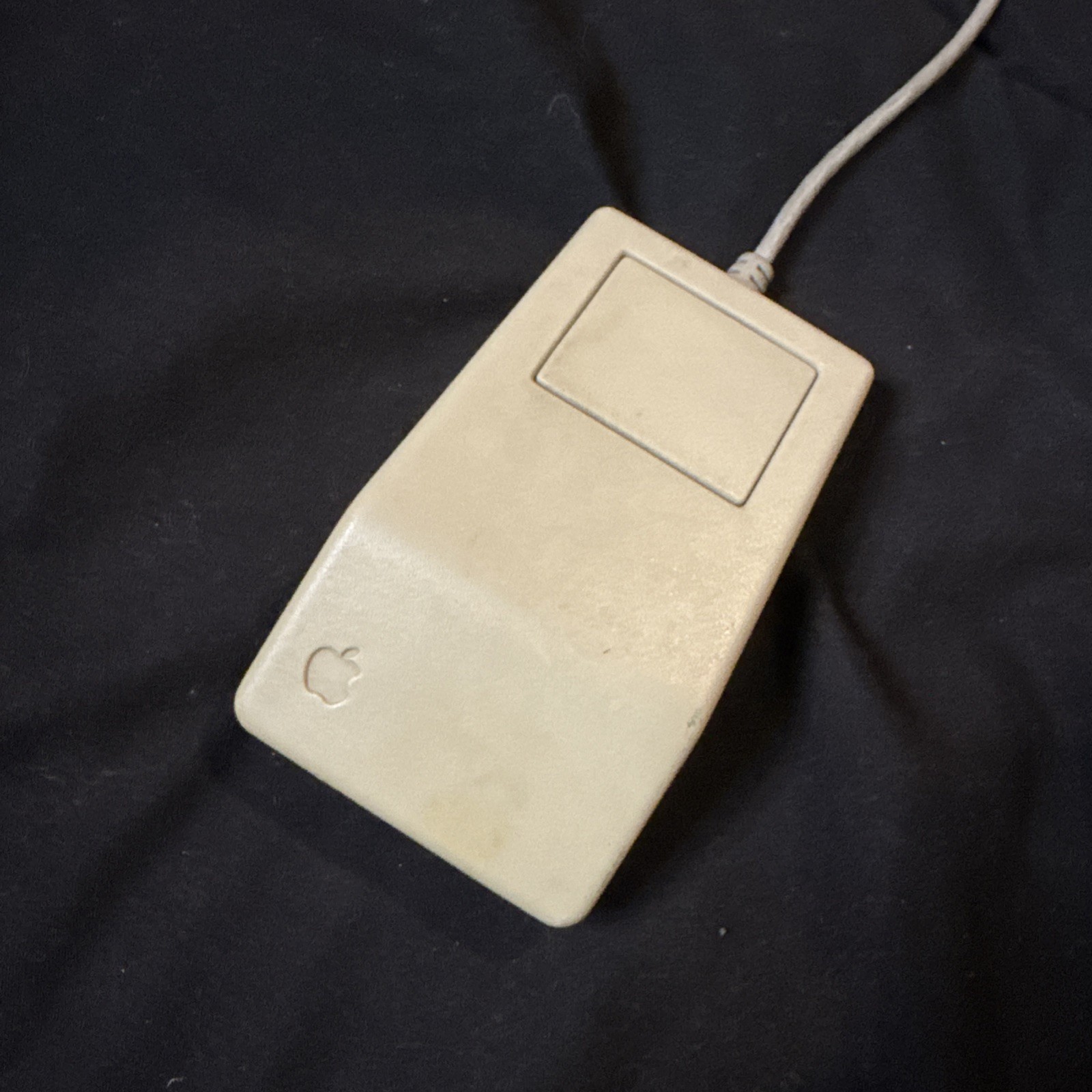 Apple Desktop Bus Mouse (G5431)