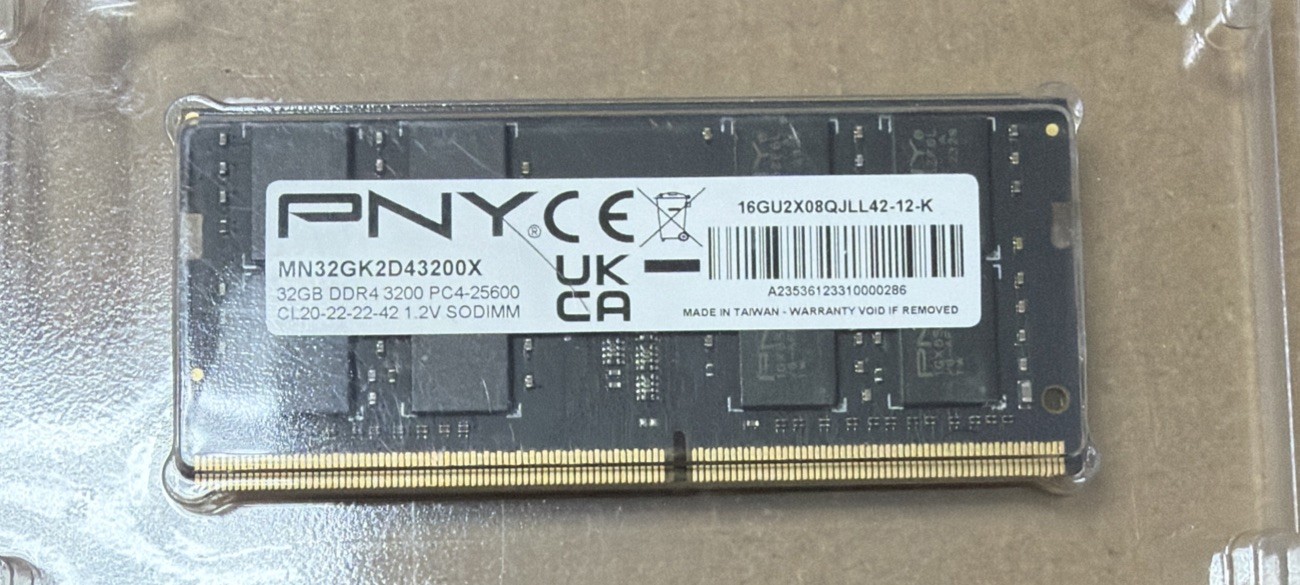 PNY 32GB DDR4 3200MHz Gaming Notebook Memory MN32GK2D43200X