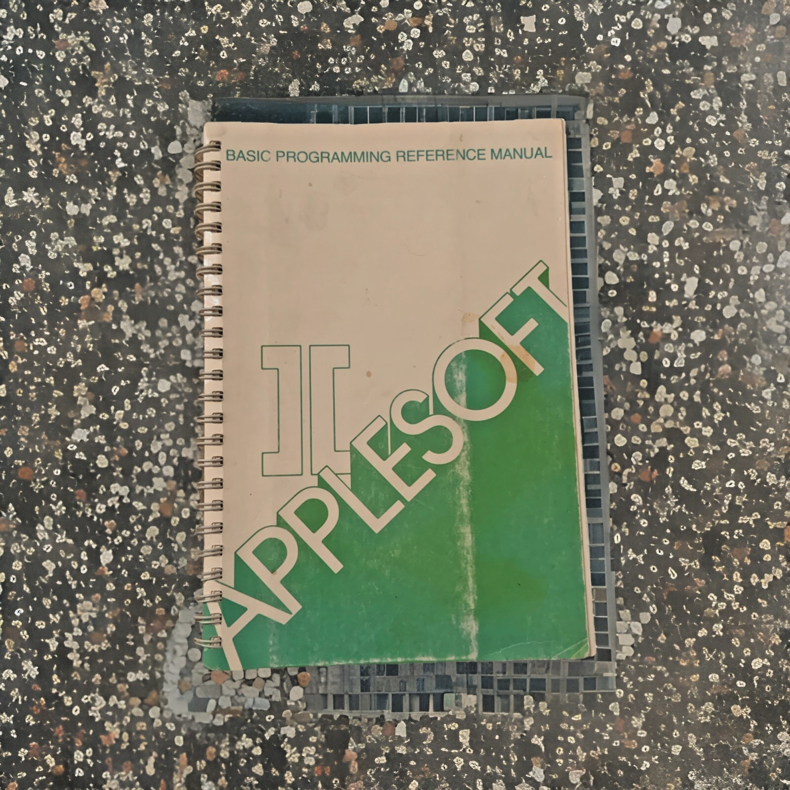 AppleSoft 2 Basic Programming Reference Manual for Apple II Computer
