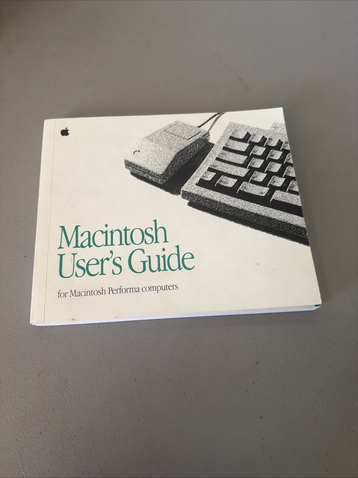 1991 Apple Computer,Inc. 300 Page Vintage Macintosh User’s Guide In Good Co.
