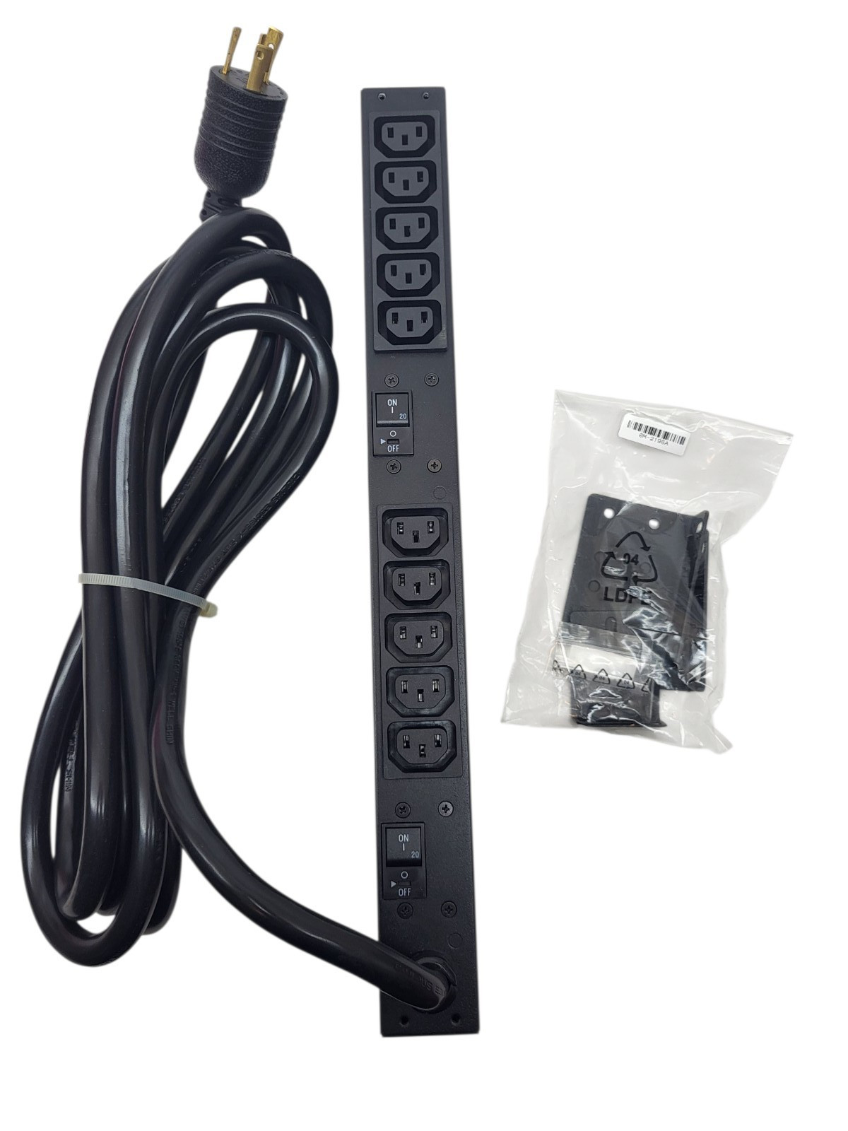 APC Rack Mount PDU, Basic 200V-230V/30A, (10) Outlets, Rackmount NOS