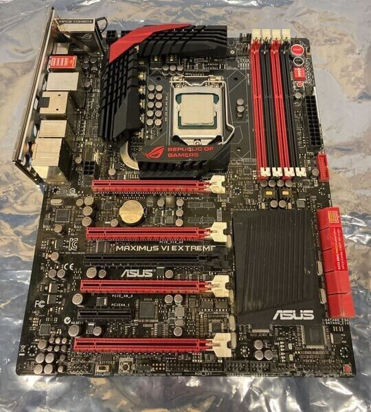ASUS Maximus VI Extreme Motherboard with Intel Core i7-4770K Tested