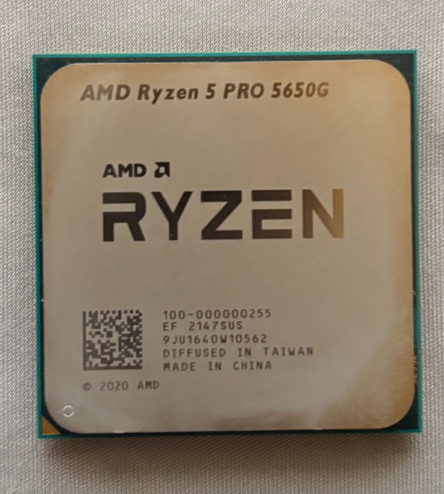 AMD Ryzen 5 PRO 5650G 6-Core 12-Thread 3.90GHz Desktop Processor (Lenovo locked)